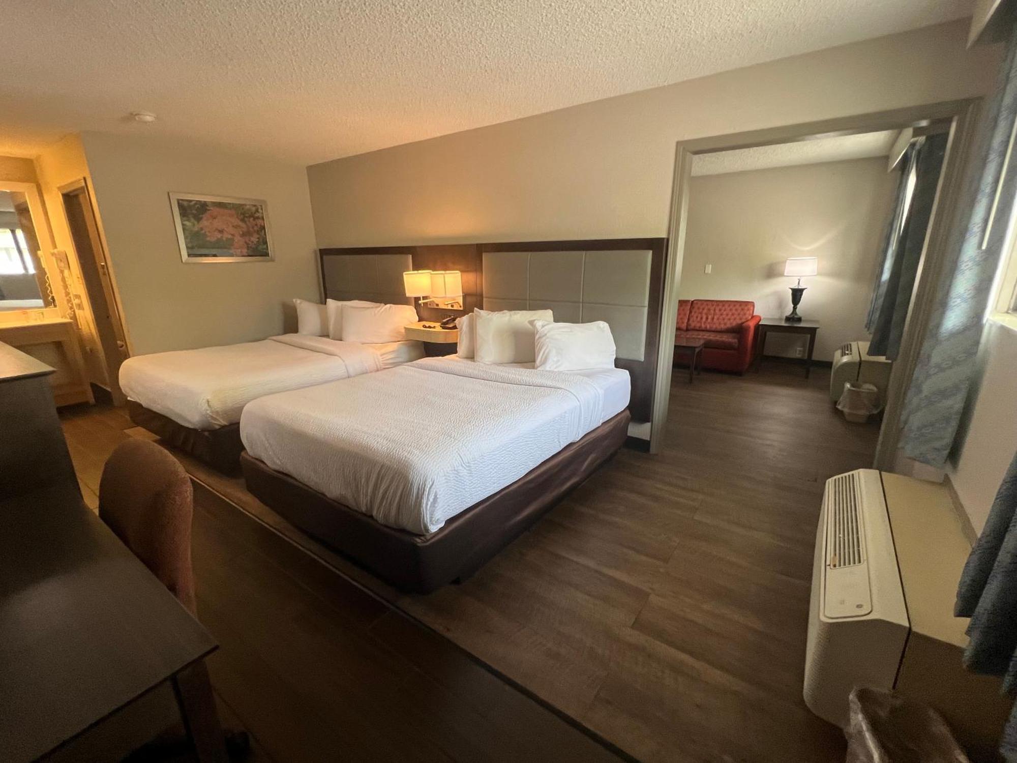 Days Inn & Suites By Wyndham Monroe Buitenkant foto