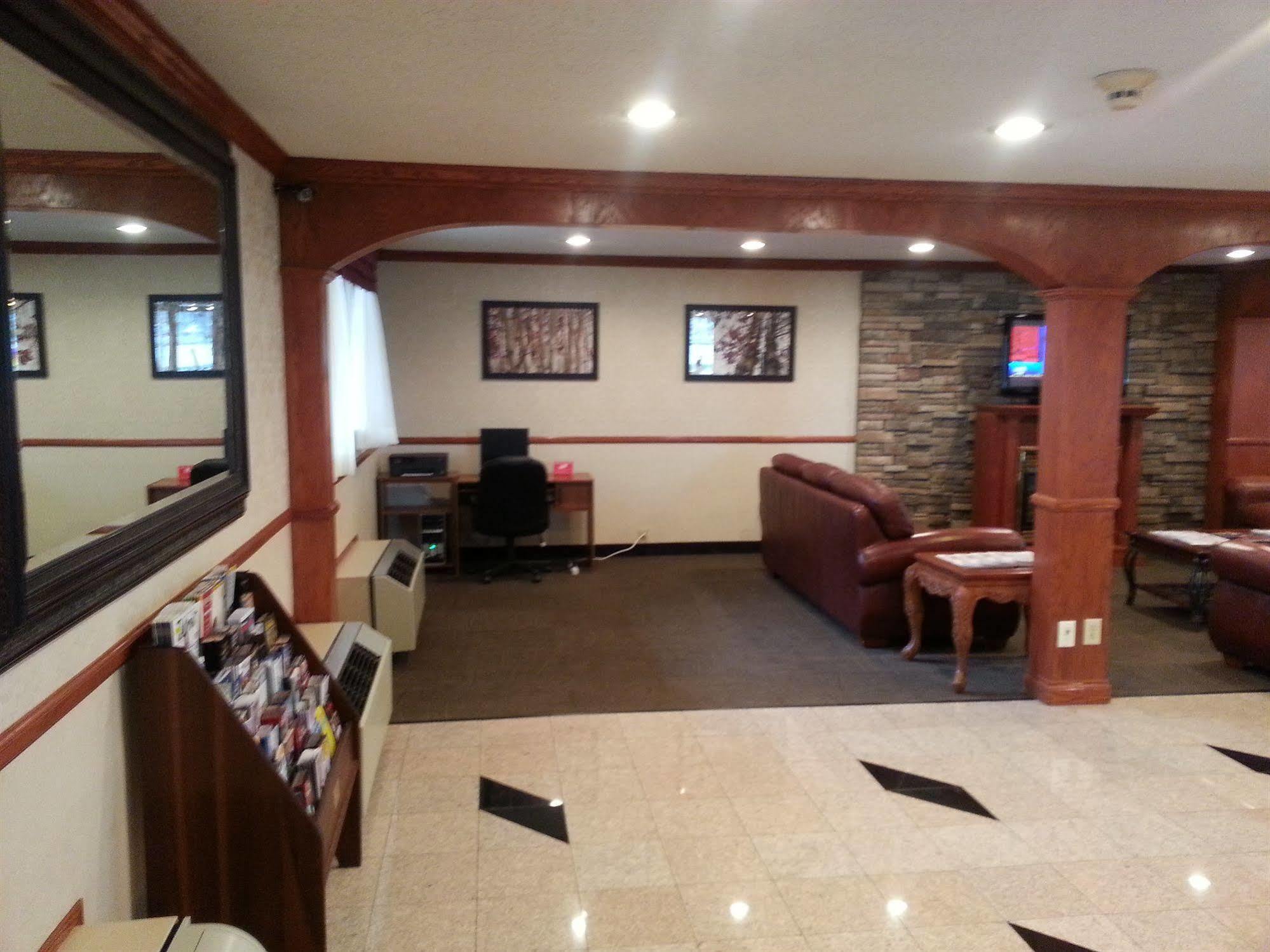 Days Inn & Suites By Wyndham Monroe Buitenkant foto
